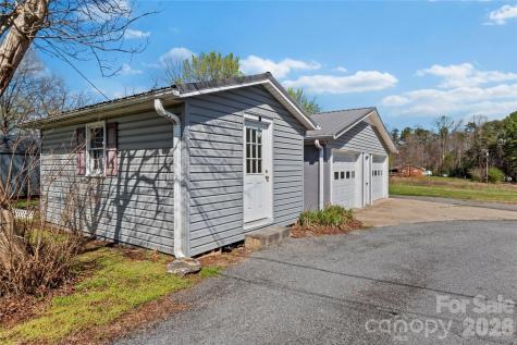 613 Nc 67 Highway Boonville NC 27011