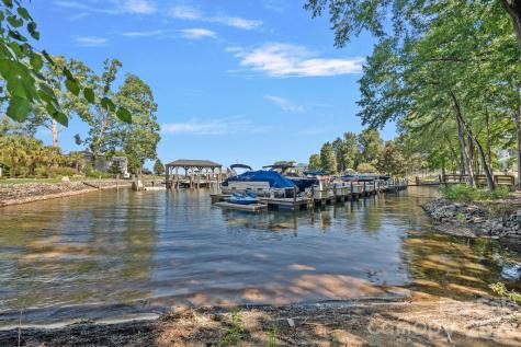 19002 Lakehouse Pointe Drive Cornelius NC 28031