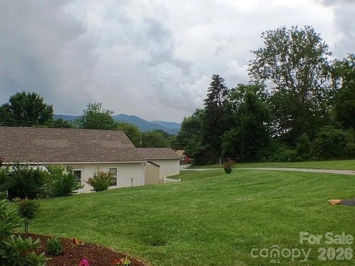 102 Kerlee Street Black Mountain NC 28711