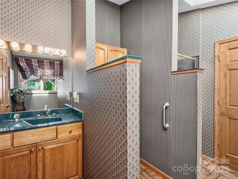 1300 Randy Drive Hendersonville NC 28791