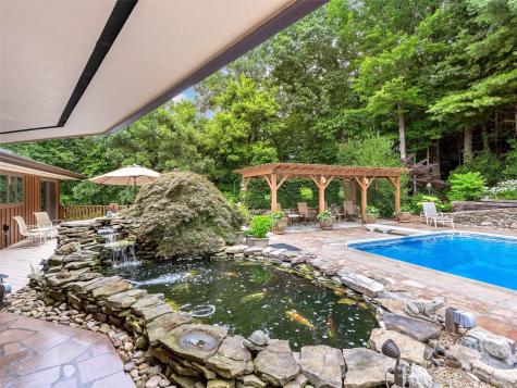 1300 Randy Drive Hendersonville NC 28791