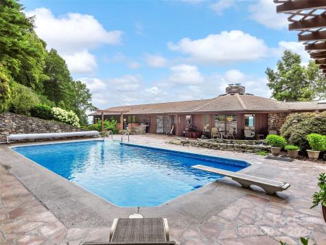 1300 Randy Drive Hendersonville NC 28791