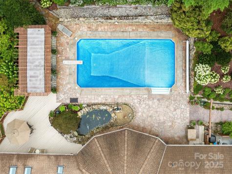 1300 Randy Drive Hendersonville NC 28791