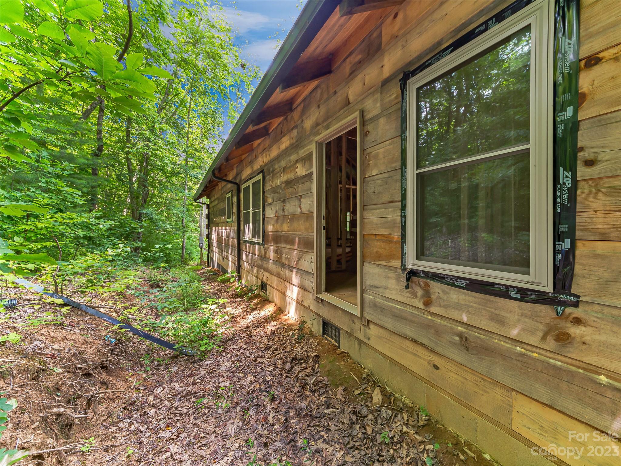 10 Leisure Way Weaverville NC 28787
