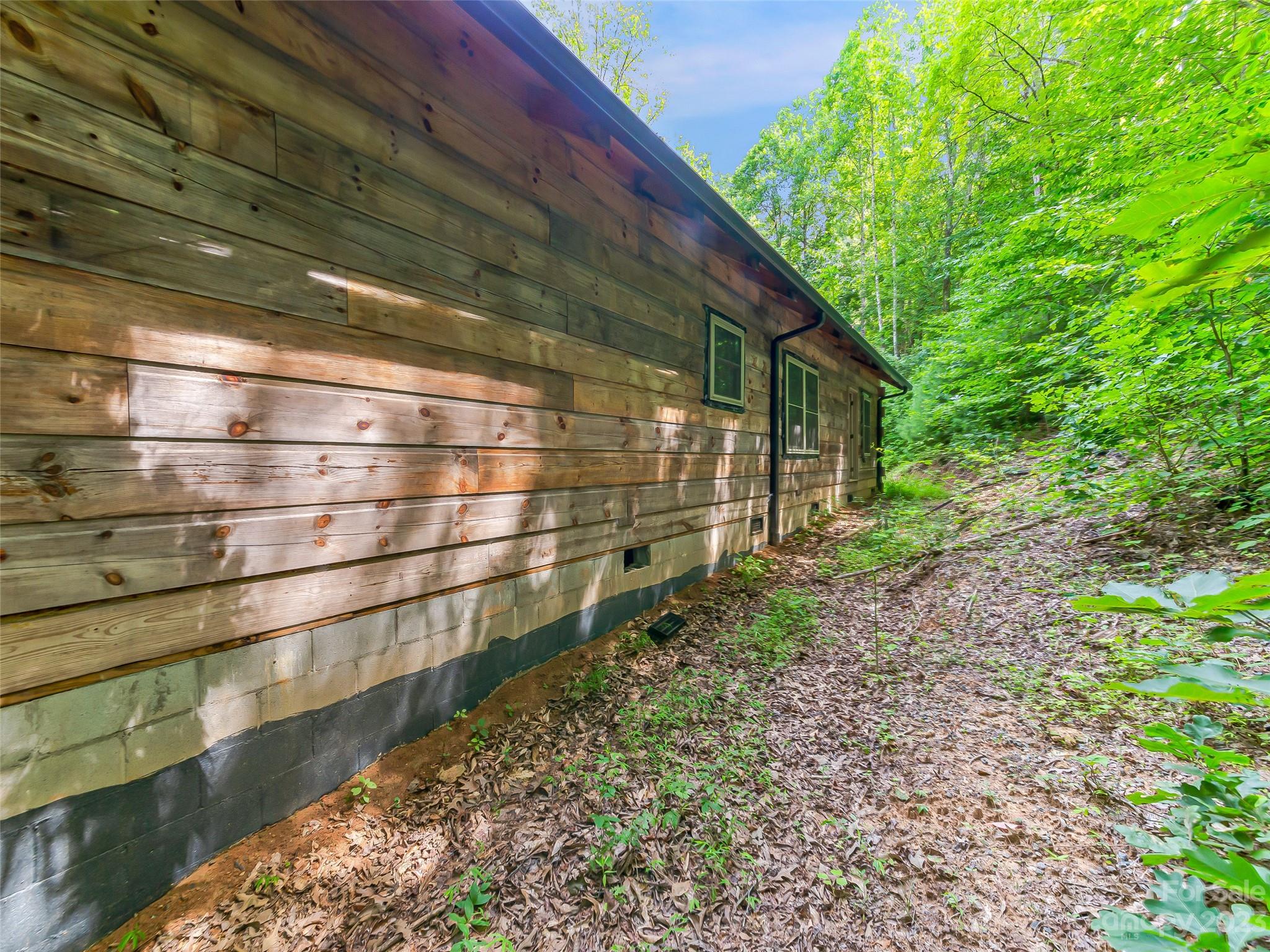 10 Leisure Way Weaverville NC 28787