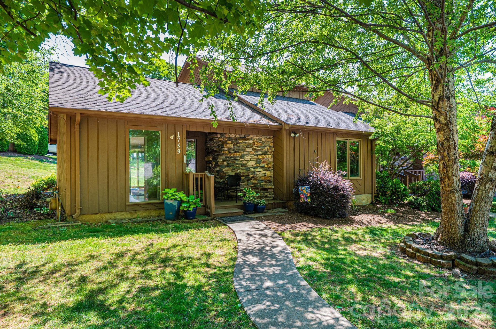 1759 12th Street NE Hickory NC 28601