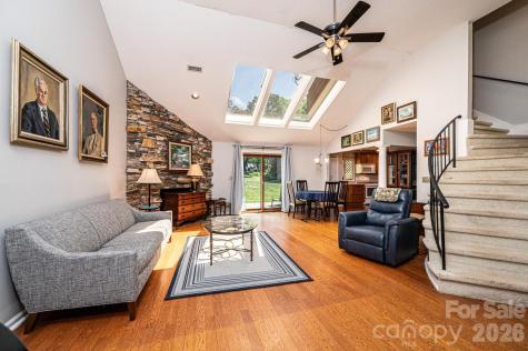 1759 12th Street NE Hickory NC 28601