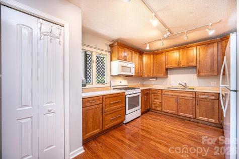 1759 12th Street NE Hickory NC 28601