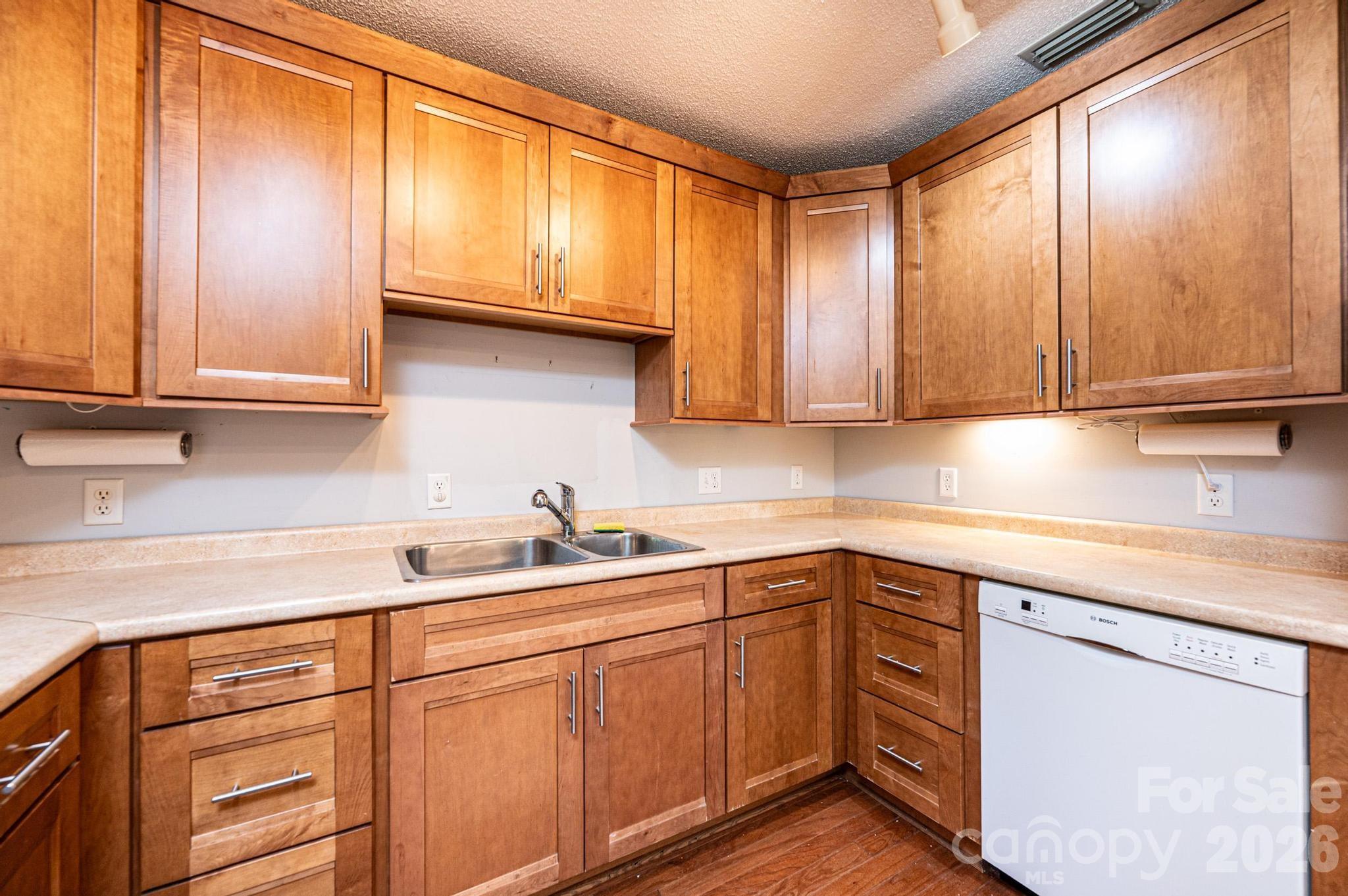 1759 12th Street NE Hickory NC 28601