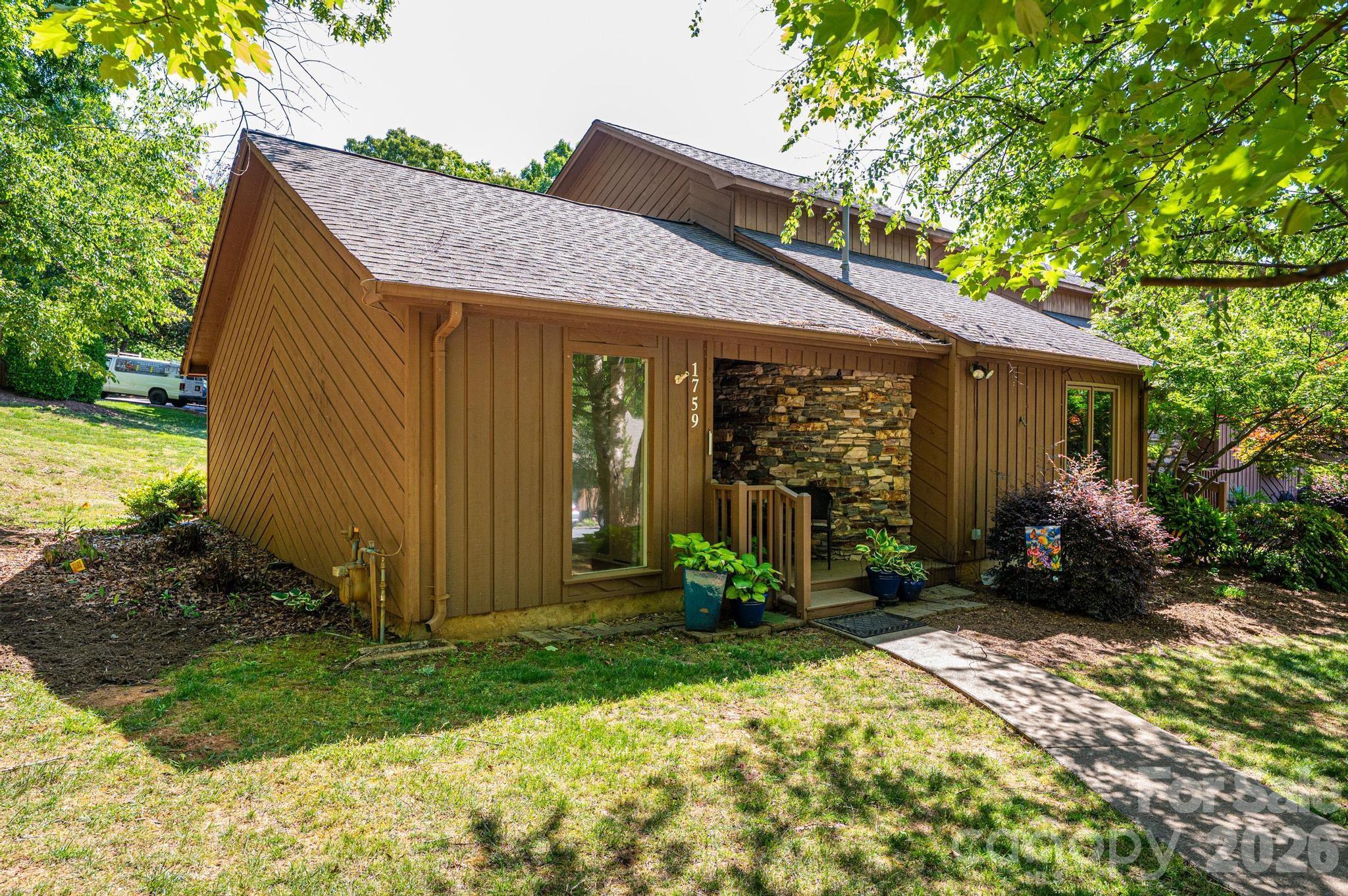 1759 12th Street NE Hickory NC 28601