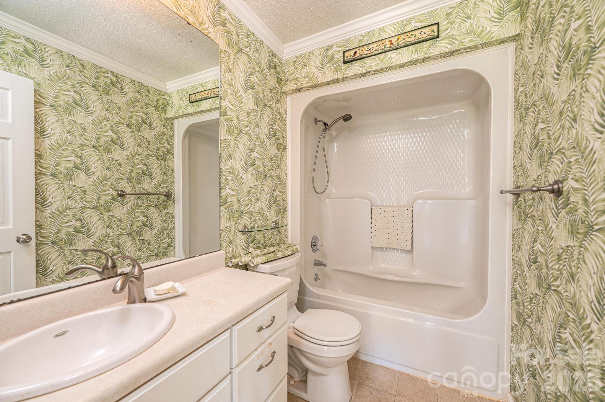1759 12th Street NE Hickory NC 28601