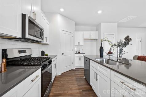 1375 Mammoth Road Hickory NC 28602