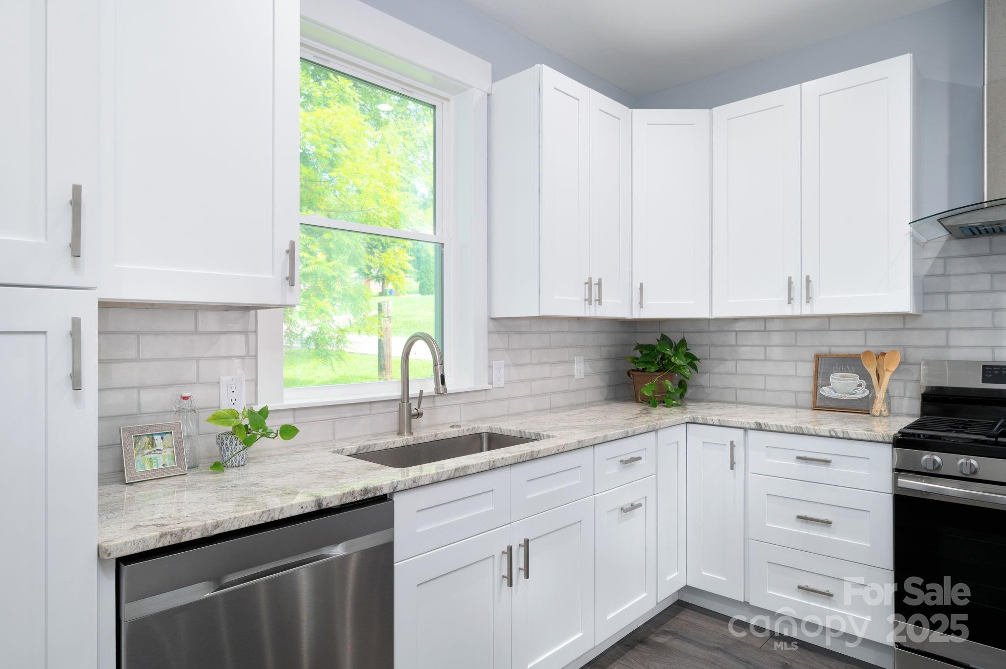 1 Jennlynn Drive Arden NC 28704