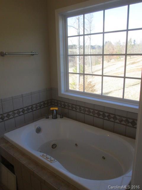 102 Ivy Meadows Drive Weaverville NC 28787