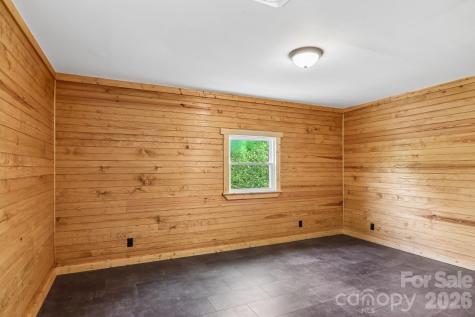 137 Red Maple Lane Burnsville NC 28714