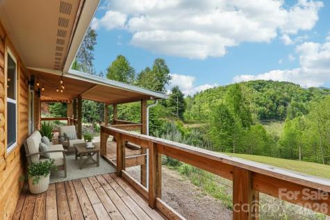 137 Red Maple Lane Burnsville NC 28714
