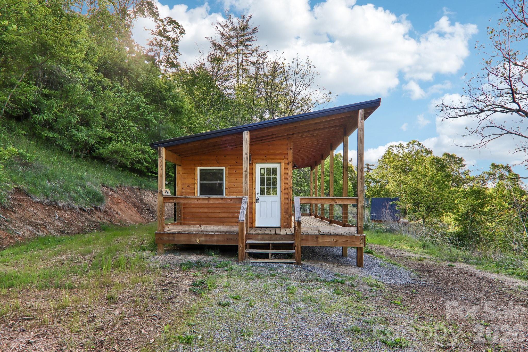 137 Red Maple Lane Burnsville NC 28714