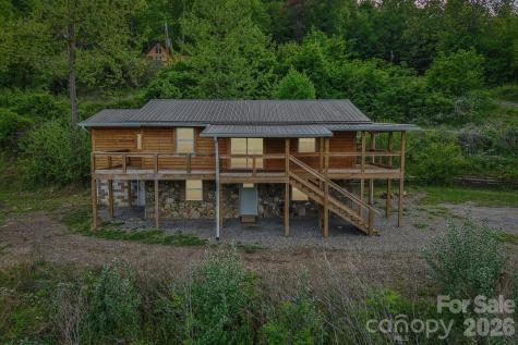 137 Red Maple Lane Burnsville NC 28714