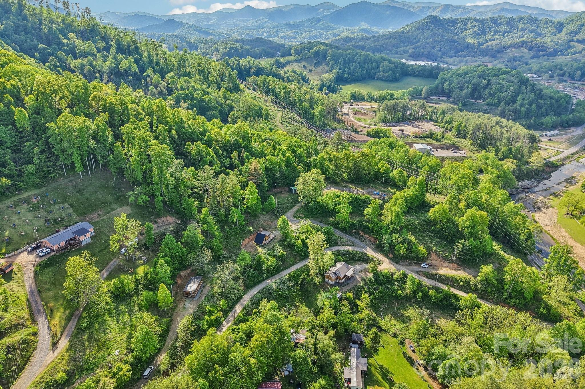 137 Red Maple Lane Burnsville NC 28714