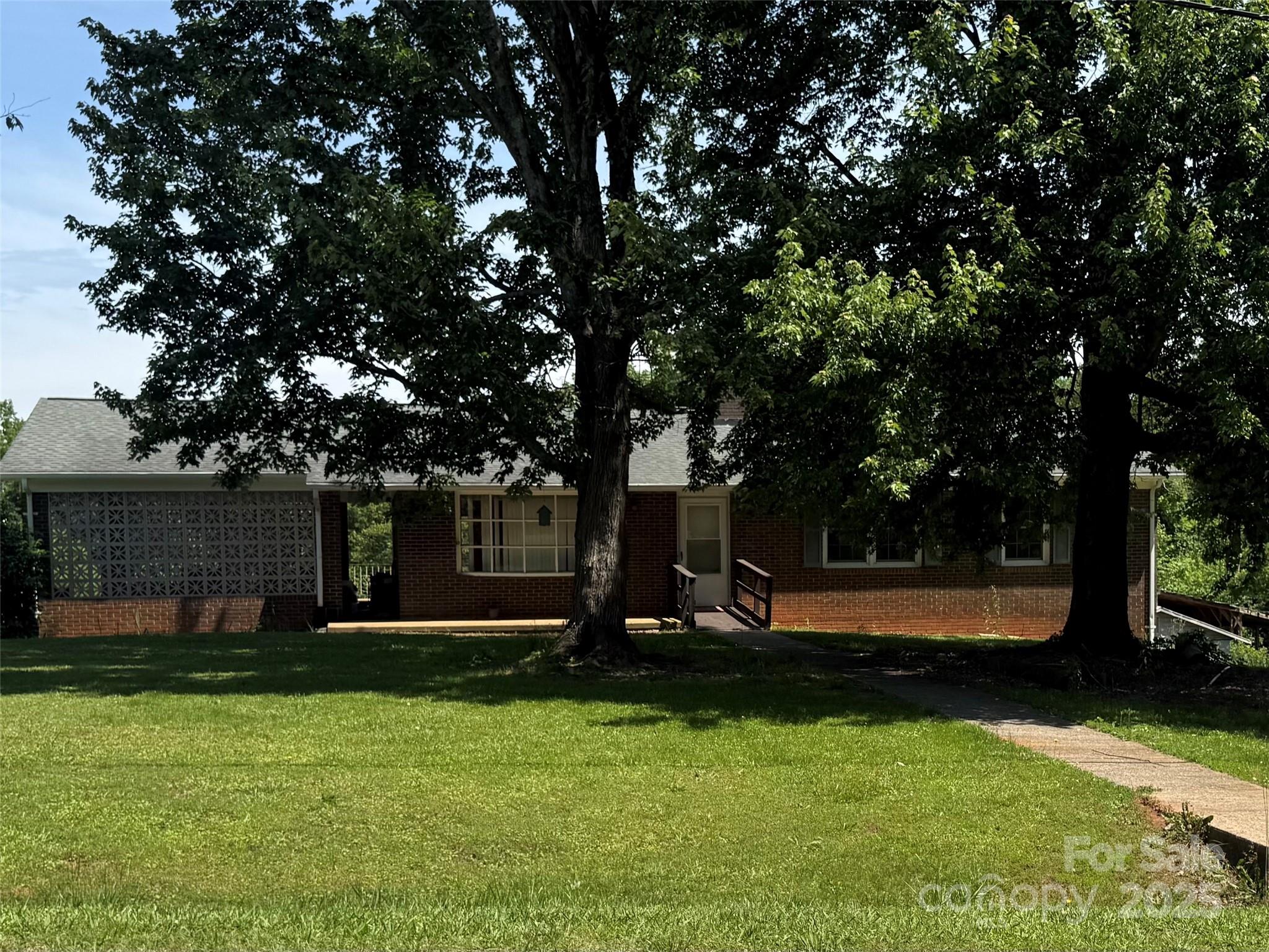 1821 Beaman Street Shelby NC 28152
