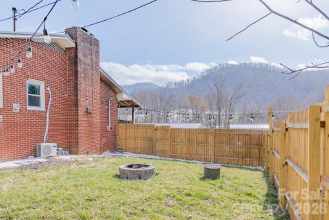 8573 Cruso Road Canton NC 28716