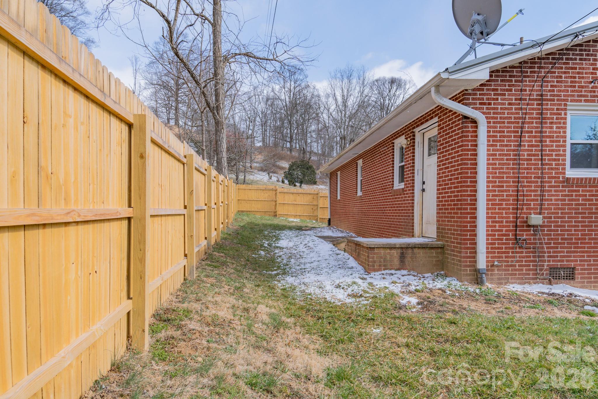 8573 Cruso Road Canton NC 28716