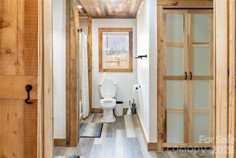 8573 Cruso Road Canton NC 28716