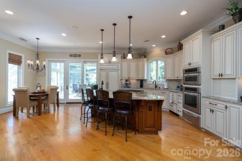 144 Moss Bank Court New London NC 28127