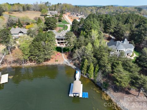 144 Moss Bank Court New London NC 28127