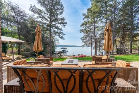 144 Moss Bank Court New London NC 28127