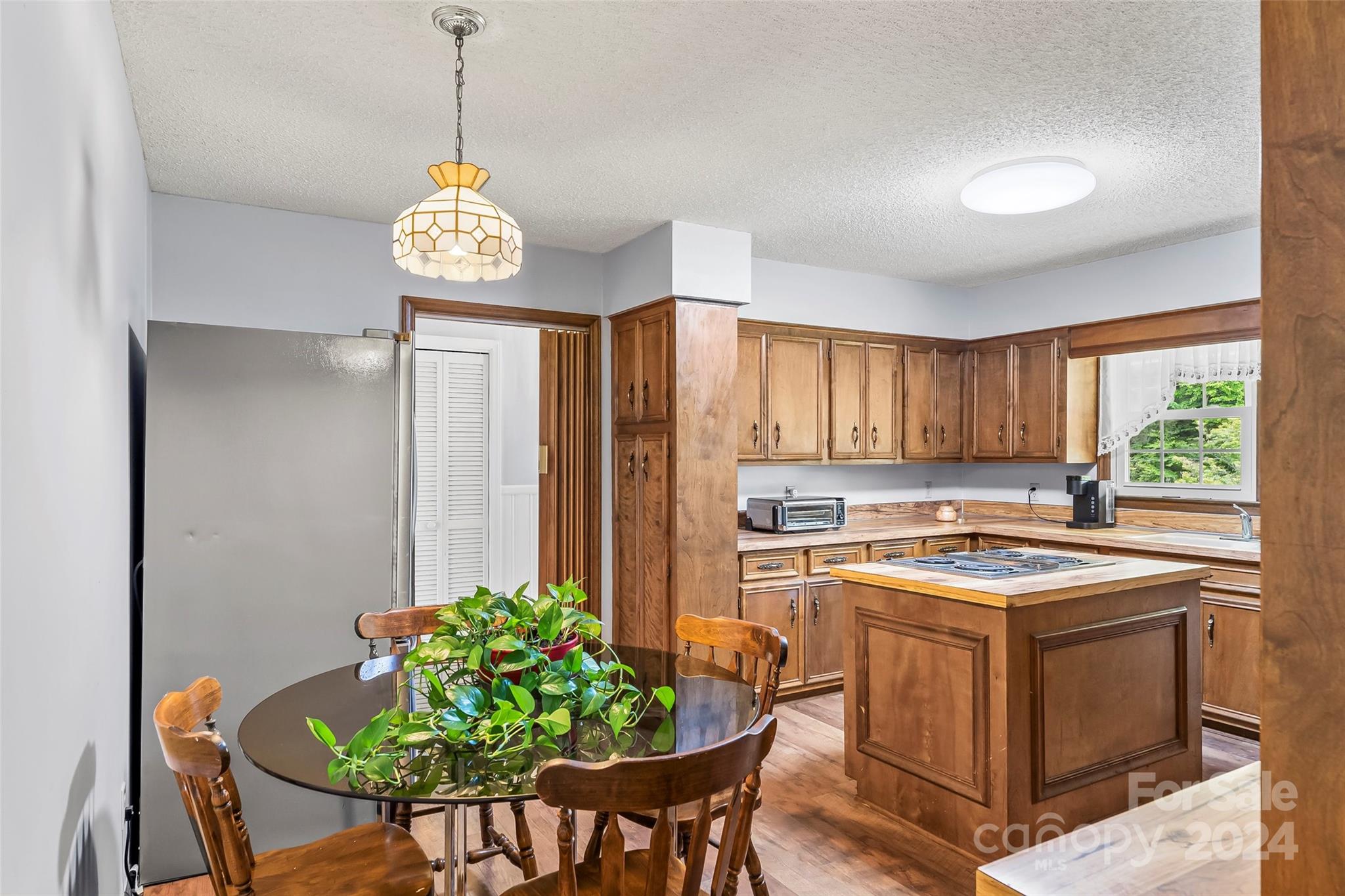 1128 Old Clear Creek Road Marion NC 28752