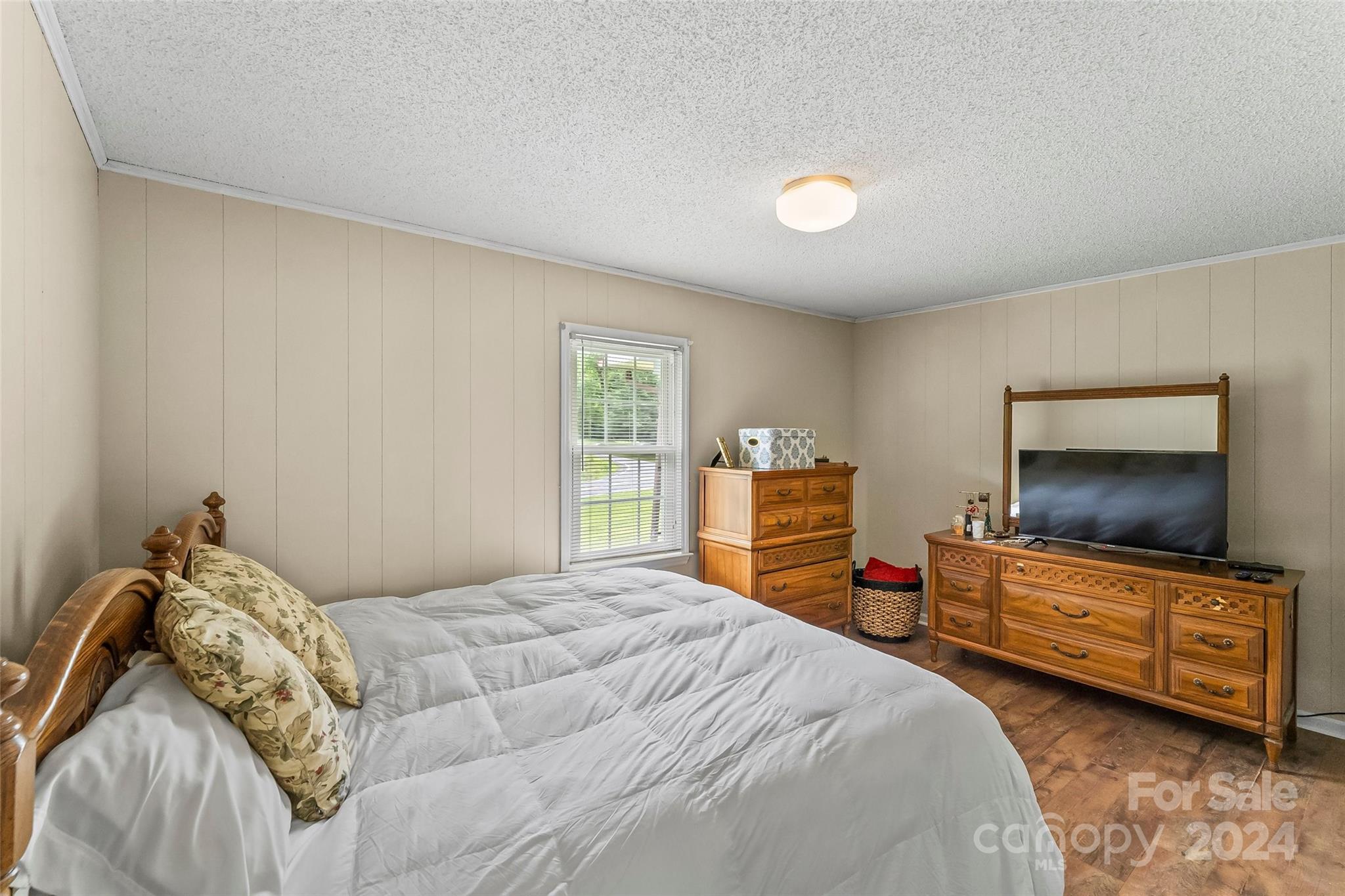 1128 Old Clear Creek Road Marion NC 28752
