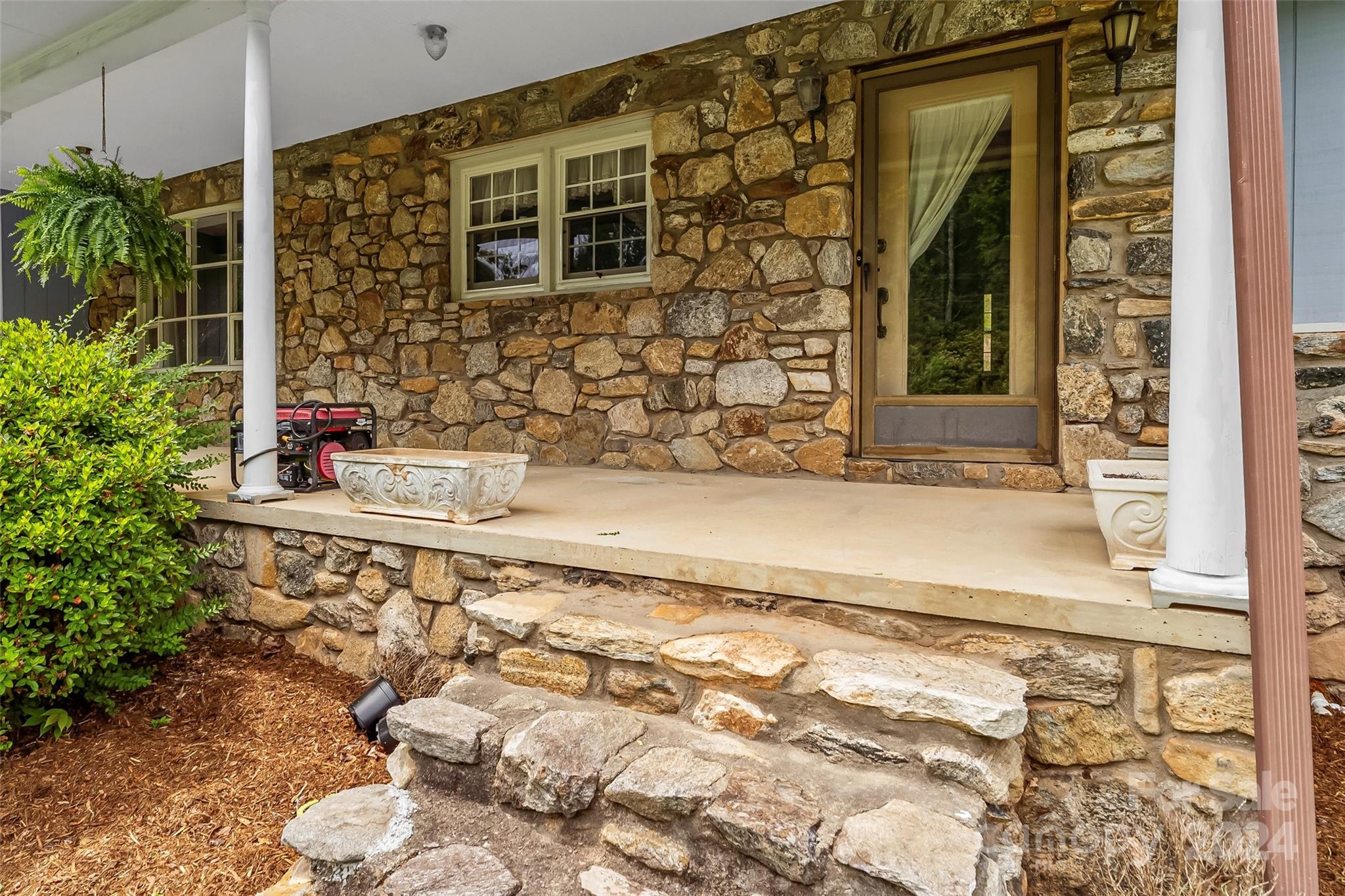 1128 Old Clear Creek Road Marion NC 28752