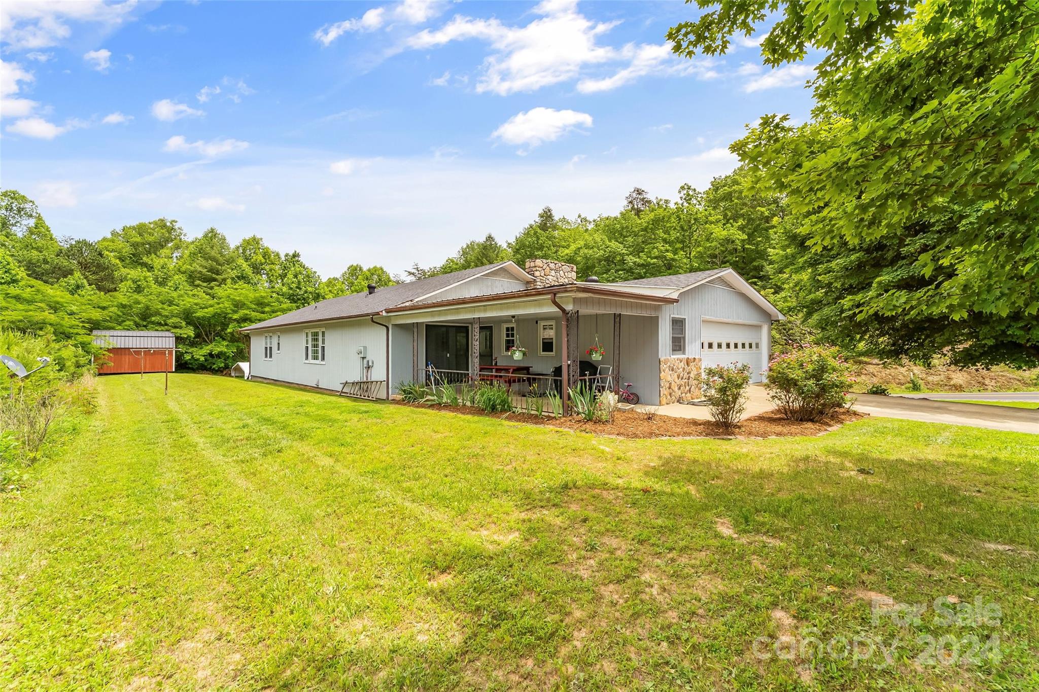 1128 Old Clear Creek Road Marion NC 28752