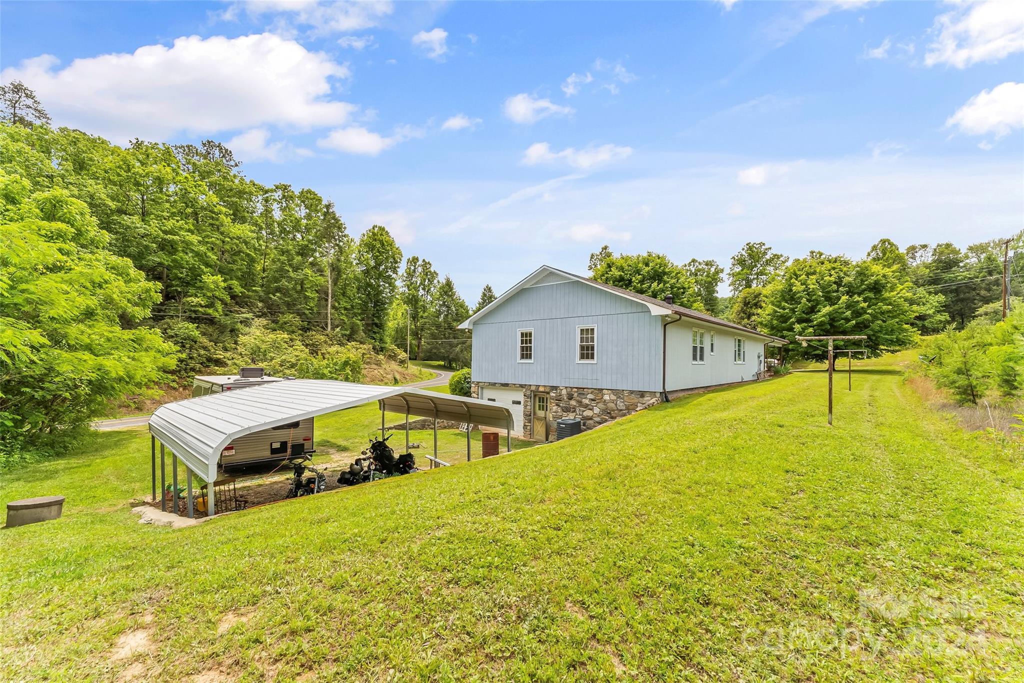 1128 Old Clear Creek Road Marion NC 28752