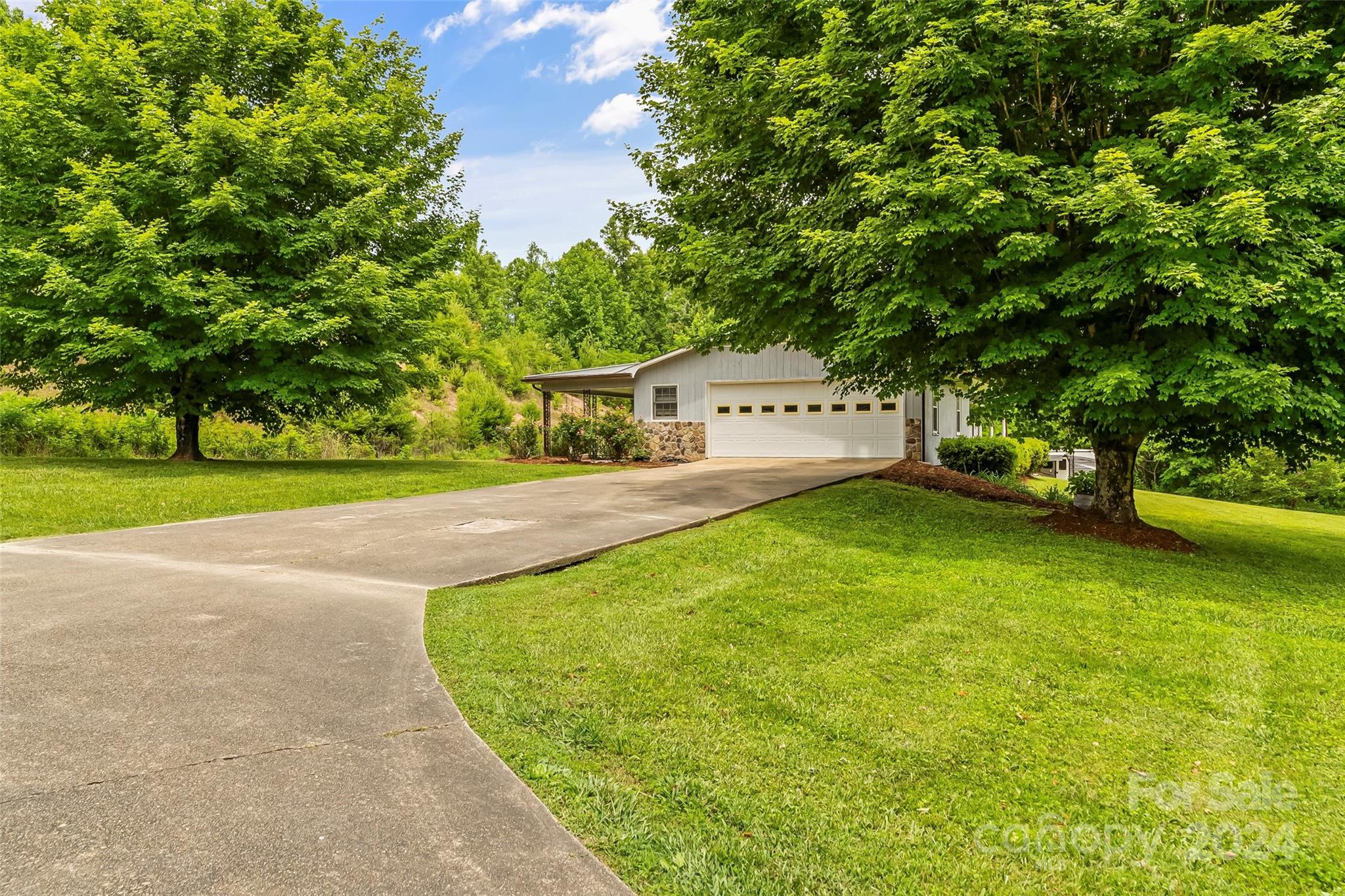 1128 Old Clear Creek Road Marion NC 28752