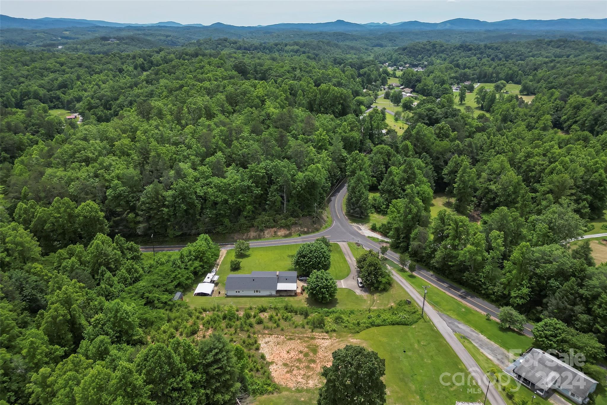 1128 Old Clear Creek Road Marion NC 28752