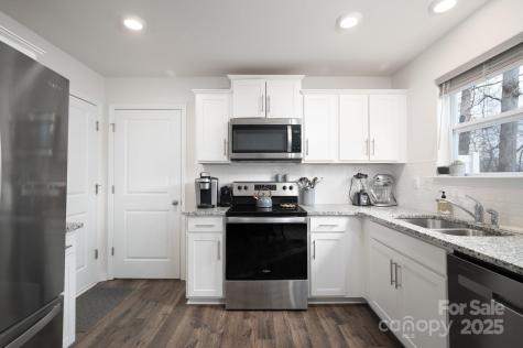 40 Malcolm Court Candler NC 28715