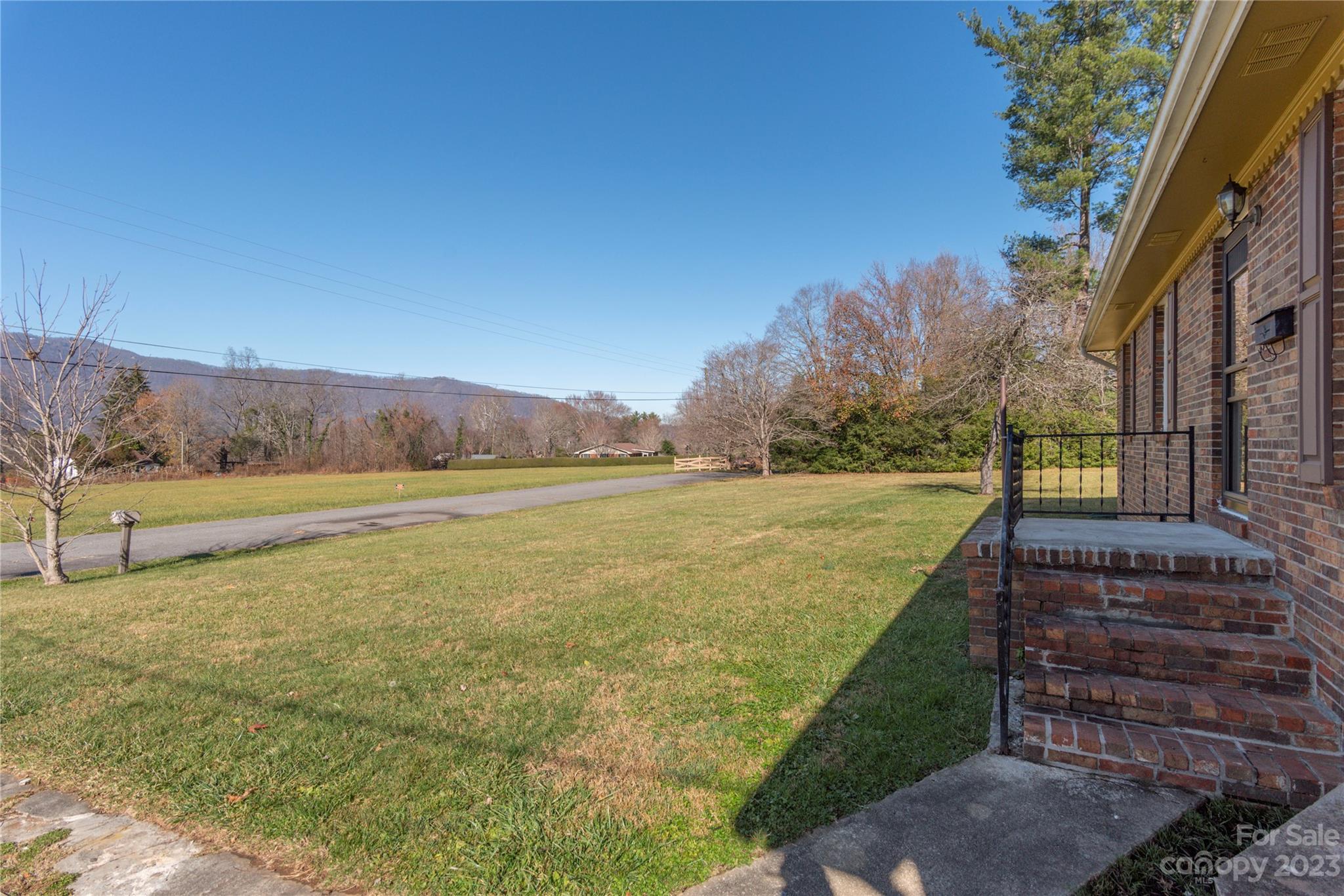 28 Bright Street Waynesville NC 28786