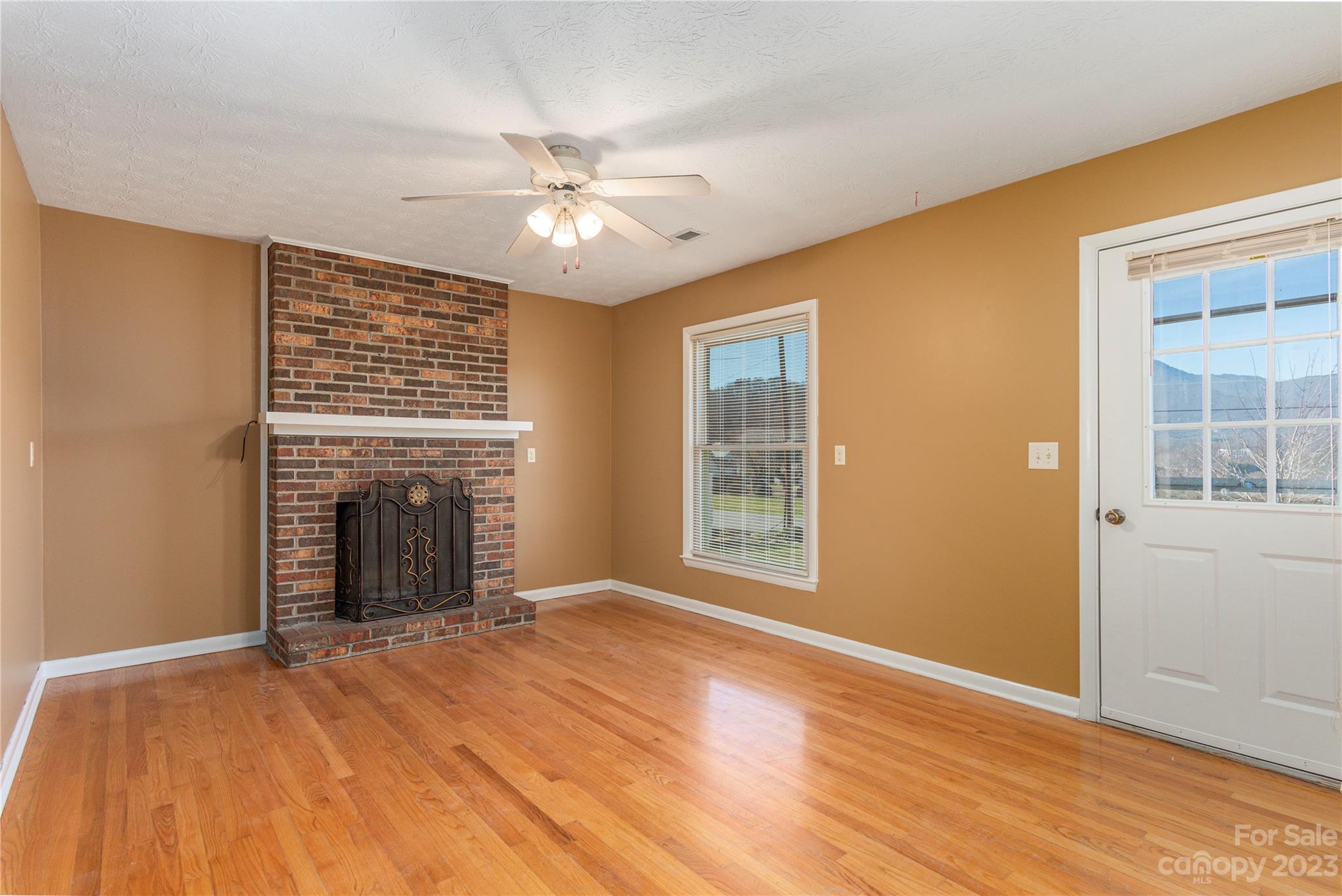 28 Bright Street Waynesville NC 28786