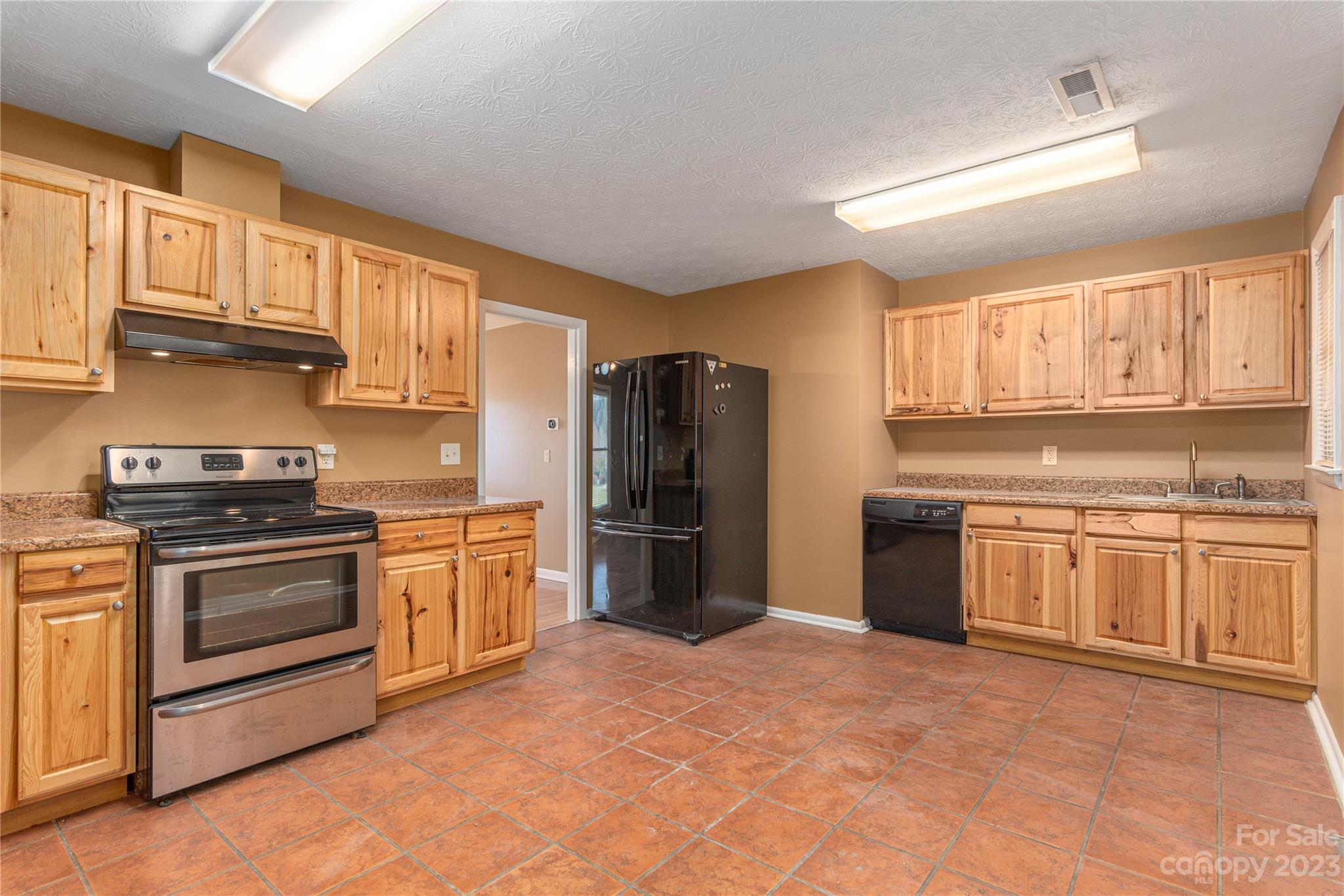 28 Bright Street Waynesville NC 28786