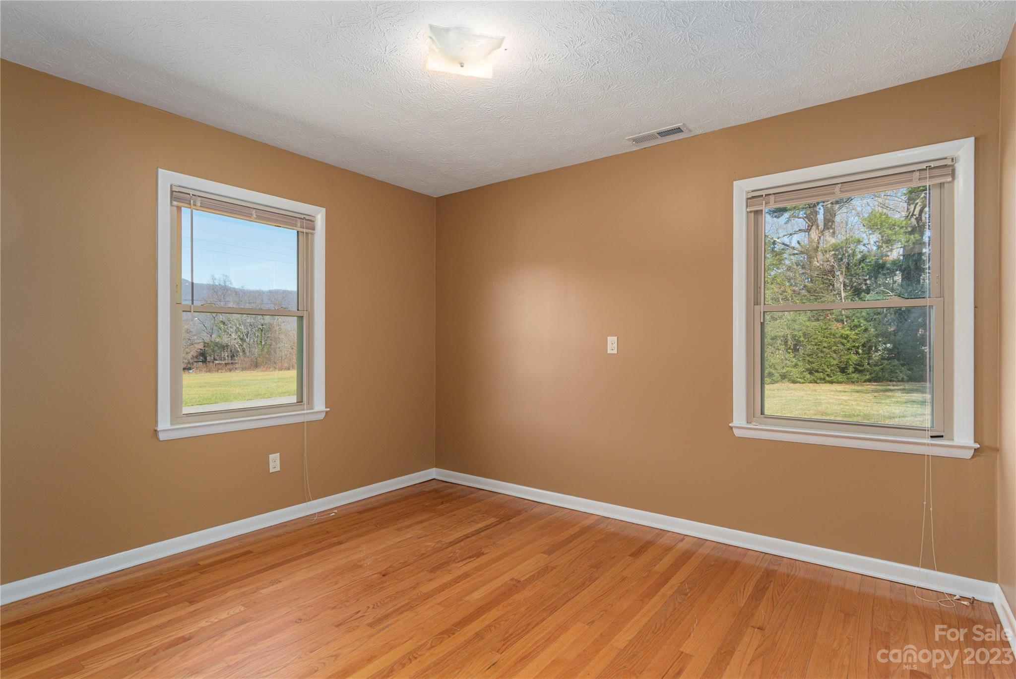 28 Bright Street Waynesville NC 28786