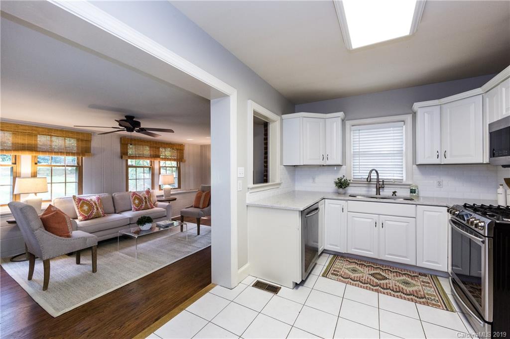 2813 Hillsdale Avenue Charlotte NC 28209