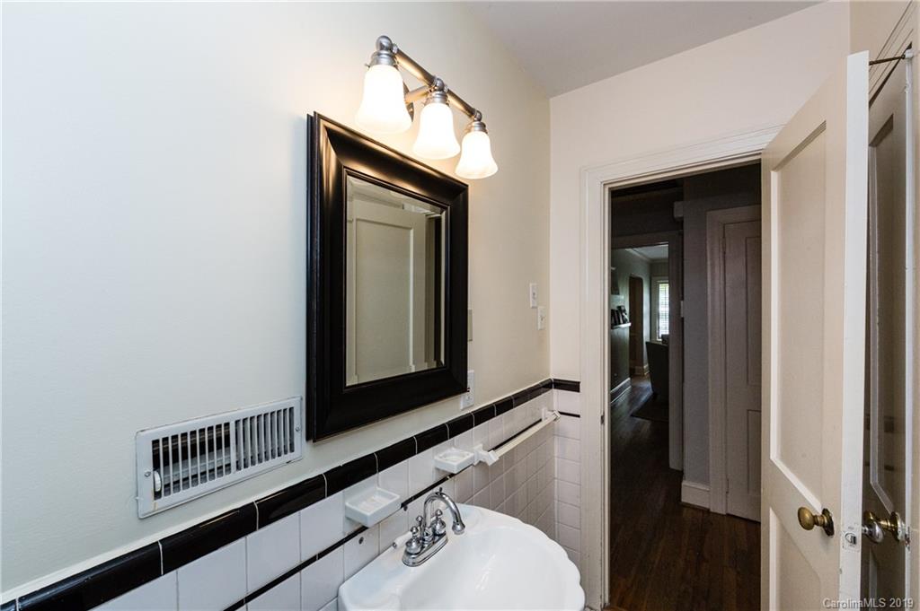 2813 Hillsdale Avenue Charlotte NC 28209