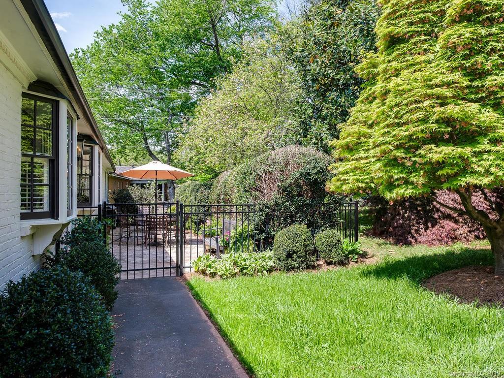 200 Wingrave Drive Charlotte NC 28270