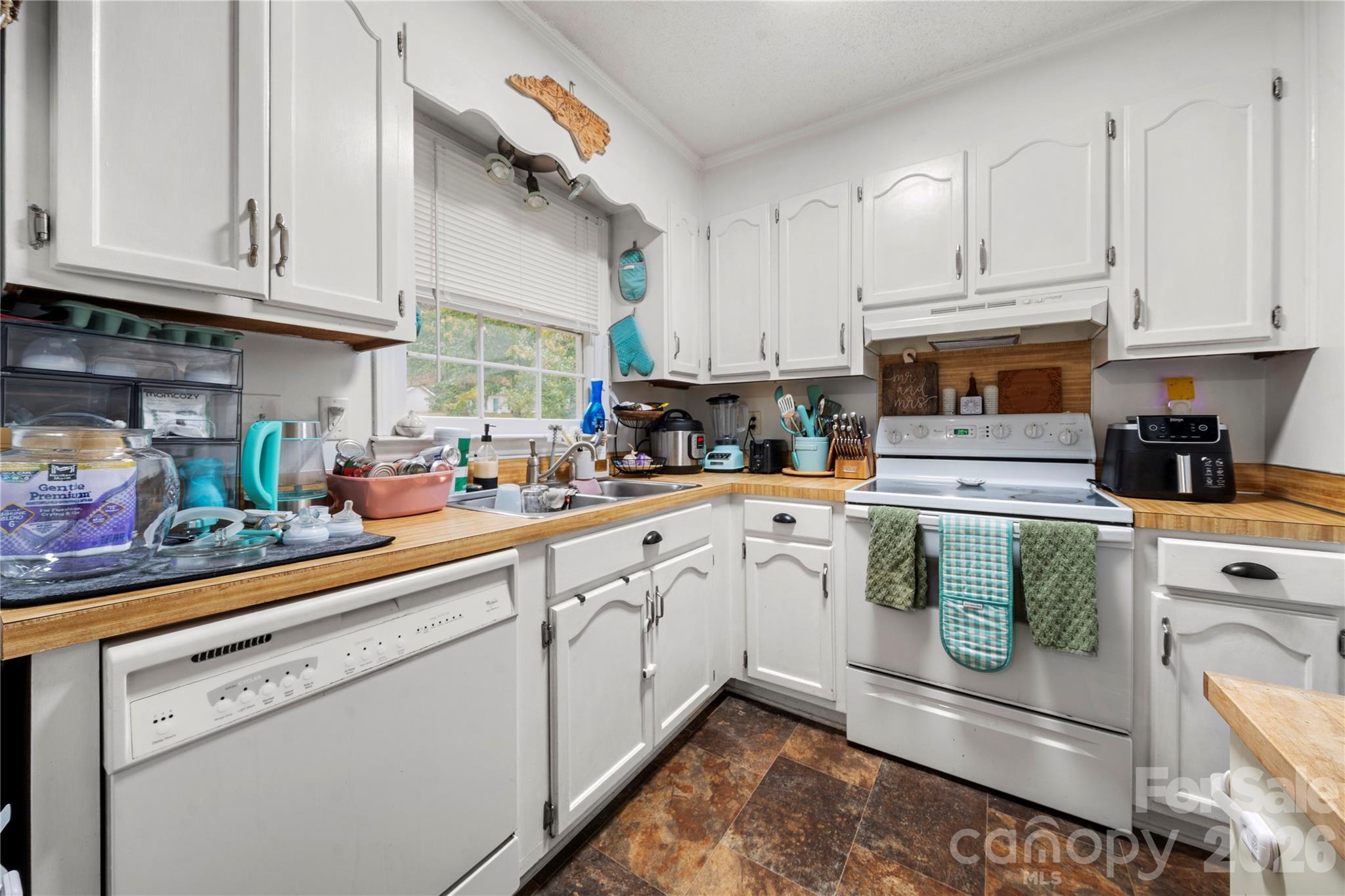 374 Efird Street Gastonia NC 28054