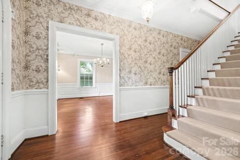 1527 Stanford Place Charlotte NC 28207