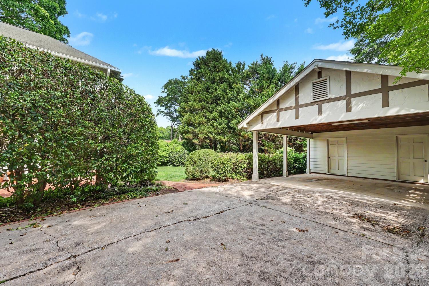 1527 Stanford Place Charlotte NC 28207