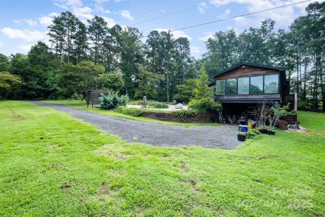 1932 Slater Road Charlotte NC 28216