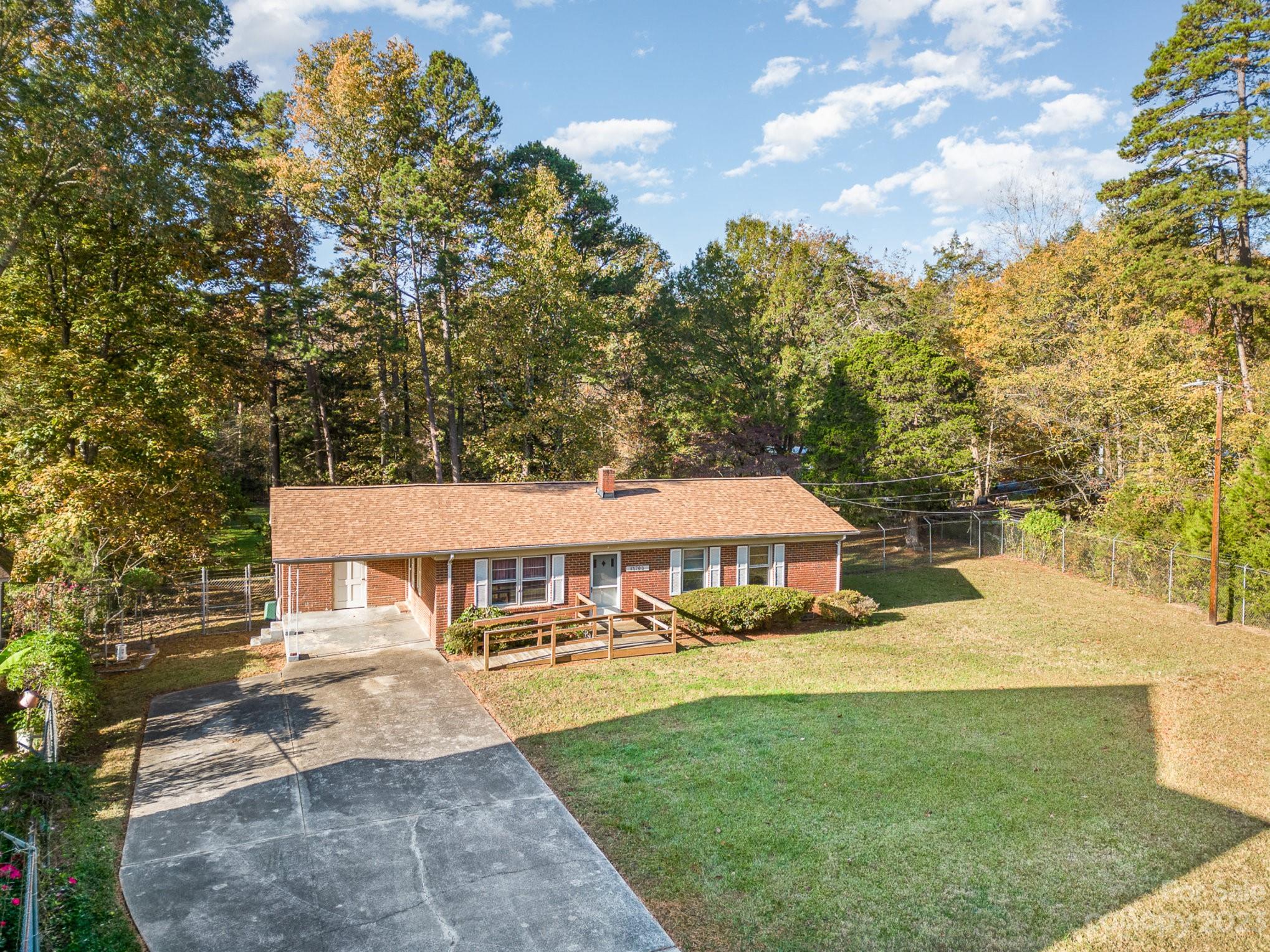13703 William Stowe Drive Charlotte NC 28262